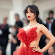 Trendi ljetna frizura: Zašto su "wispy bangs" idealan izbor za bezbrižan look