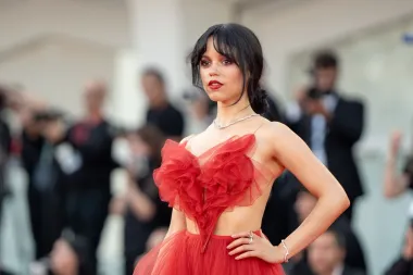 Trendi ljetna frizura: Zašto su "wispy bangs" idealan izbor za bezbrižan look