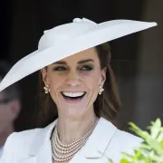 Poput prave princeze: Kate Middleton zablistala u elegantnom bijelom izdanju