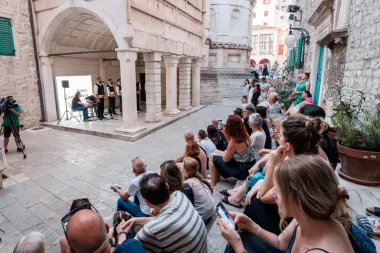 'Šibenik, Grad kao mi' – glazbena posveta velikanima poput Arsena, Miše i Vice Vukova na najljepšim lokacijama grada