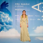 U zagrebačkom HNK-u Ana Radišić obilježila pet godina podcasta i predstavila svoju prvu knjigu
