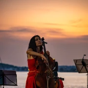 Ana Rucner i obitelj oduševili Medulin glazbom i emocijama uz zalazak sunca