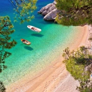 Skrivene oaze: 10 jadranskih plaža koje morate posjetiti ovog ljeta