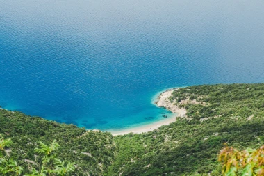 Skrivene oaze: 10 jadranskih plaža koje morate posjetiti ovog ljeta