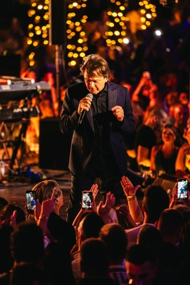 Promet stao, klub pun do zadnjeg mjesta: Diamond spektakularno otvorio sezonu uz Zdravka Čolića