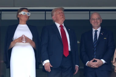 Melania Trump opet se skriva, ovaj put iza ekstravagantnih naočala