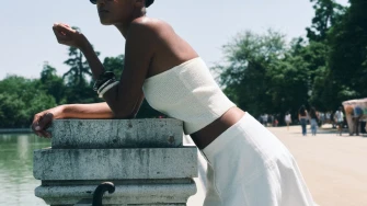 Predviđa Vogue: Suknje A kroja preuzimaju modnu scenu – elegantna suprotnost boho stilu