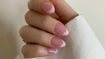 Manikura ljeta: Guava nokti izgledaju kao gumeni bomboni