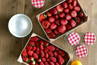 Imamo recept za domaći pekmez od jagoda koji uvijek uspijeva