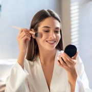 Jeste li čuli za toasty make up? Ljetni trend koji licu daje savršen sjaj bez trunke pudera