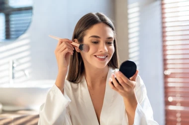 Jeste li čuli za toasty make up? Ljetni trend koji licu daje savršen sjaj bez trunke pudera