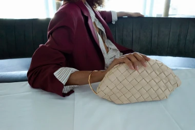 Omiljeni španjolski brend ima torbu sezone, pleteni model inspiriran luksuznim estetikom