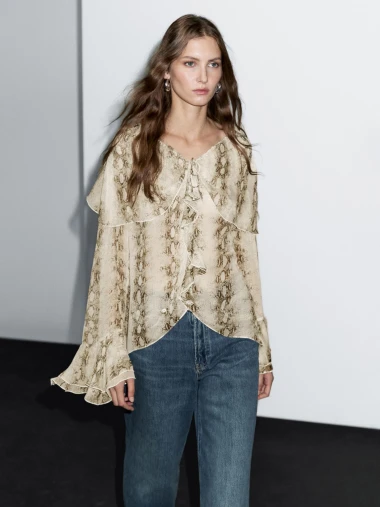 Lepršave i ženstvene boho bluze hit su ovo ljeto jer podižu svaku kombinaciju