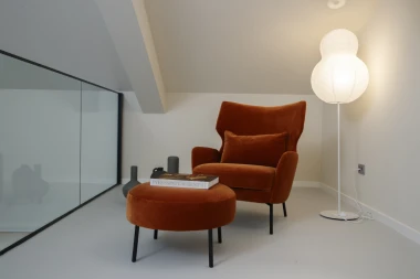 Coffee table knjiga je dodatak u modernom domu. Kako je odabrati i uskladiti u prostoru?