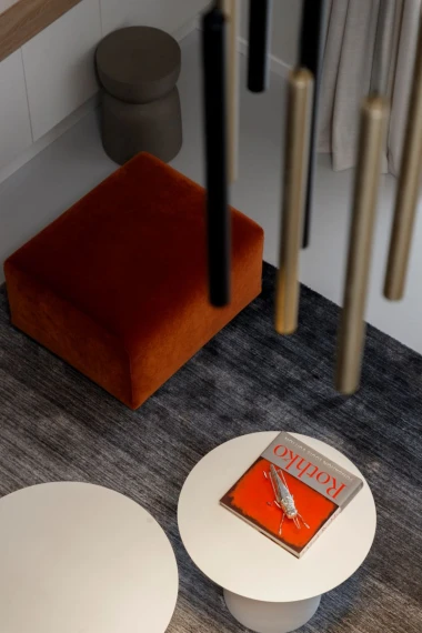 Coffee table knjiga je dodatak u modernom domu. Kako je odabrati i uskladiti u prostoru?