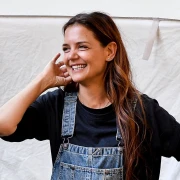 Katie Holmes oživjela kultnu torbu iz 2000-ih