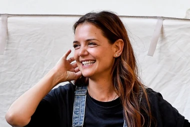 Katie Holmes oživjela kultnu torbu iz 2000-ih