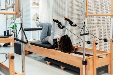 Pilates daska: Nova era kućnog treninga ili samo još jedan fitness trend?