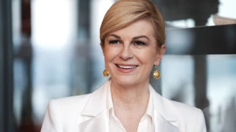 Kolinda Grabar-Kitarović pojavila se u profinjenoj zelenoj haljini poznatog brenda, nosi ga i Kate Middleton