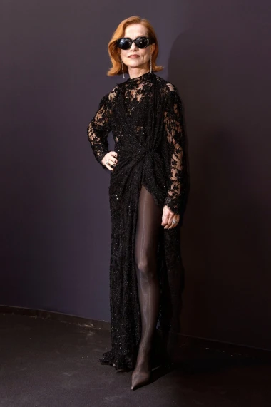 Isabelle Huppert je ikona stila koja prkosi trendovima i od koje možemo učiti