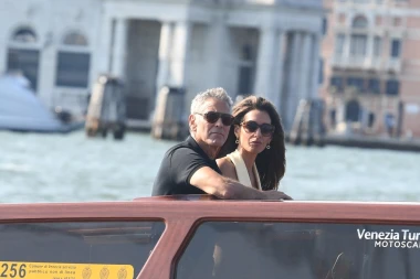 Wow haljina! Amal Clooney u haljini idealnoj za jesensko vjenčanje