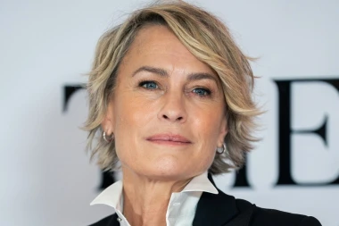 Robin Wright u kombinaciji koja izgleda odlično bez obzira imate li 20 ili 50 godina