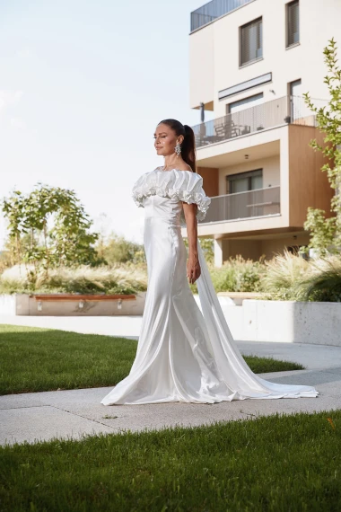 Mila Horvat sjaji u novoj bridal kampanji Hippy Gardena