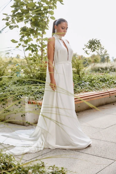 Mila Horvat sjaji u novoj bridal kampanji Hippy Gardena