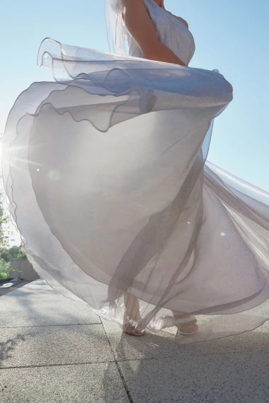 Mila Horvat sjaji u novoj bridal kampanji Hippy Gardena