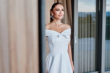 Mila Horvat sjaji u novoj bridal kampanji Hippy Gardena