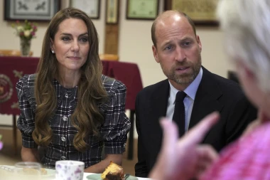Kate Middleton opet je brineta - nakon niza komentara o plavoj nijansi njezine kose