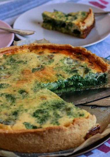 Kad obične pite nisu dovoljne isprobajte recept za ukusni quiche od sira i špinata