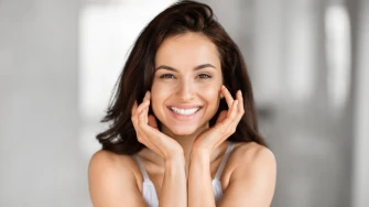 Skin sandwiching je nova metoda nanošenja proizvoda koja će kožu učiniti glatkom