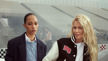 Tommy Hilfiger predstavlja jesensku kampanju 2025: 'The Hilfiger Racing Club'