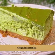 Desert koji je oduševio gledatelje 'Večere za 5'- donosimo recept za slasticu s pistacija namazom