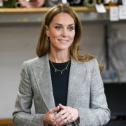 Kate Middleton pokazala još jedno dobro odijelo, a karirani uzorak pun je pogodak
