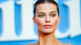 Najljepše glumice današnjice: Margot Robbie i Dakota Johnson 'golim' haljinama ostavile sve bez daha