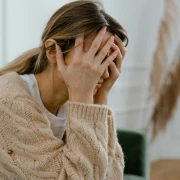 Mentalno zdravlje žena: Kako se nositi s anksioznošću i stresom u 40-ima