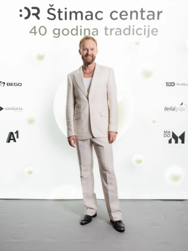 Uz poznata lica i biserne osmijehe, Štimac dental centar proslavio 40 godina izvrsnosti na prvom gala događaju nakon ljeta