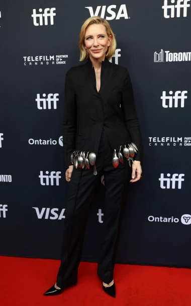 Cate Blanchett: Ikona stila koja je odijela pretvorila u vrhunac glamura