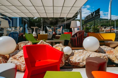 Veliki party u Amore Sea Clubu – Opatija dobila novo moderno okupljalište uz more