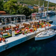 Veliki party u Amore Sea Clubu – Opatija dobila novo moderno okupljalište uz more