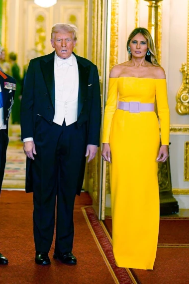 Tijara, čipka i gola ramena: Melania Trump i Kate Middleton zablistale na svečanoj večeri