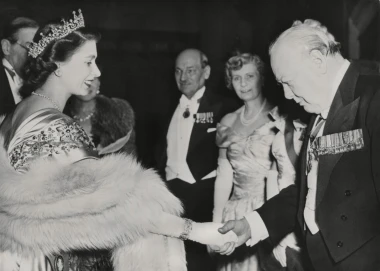 Kate Middleton zasjala u omiljenoj tijari princeze Diane koja nosi posebnu vrijednost