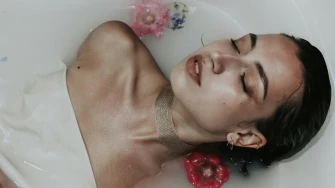 Razmazi se SPA tretmanom kod kuće: Vodič kroz jesenski ritual nakon kojeg ćeš blistati