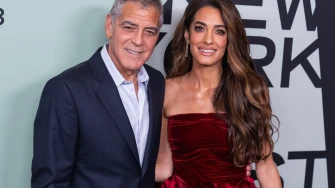 Amal Clooney ukrala show u cvjetnoj mini haljini na premijeri filma u New Yorku