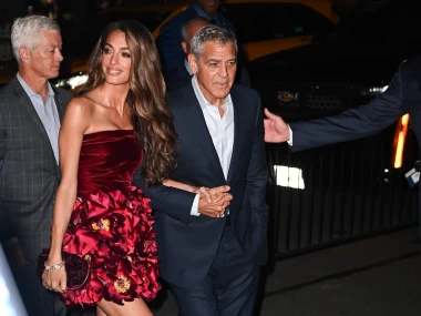Amal Clooney ukrala show u cvjetnoj mini haljini na premijeri filma u New Yorku