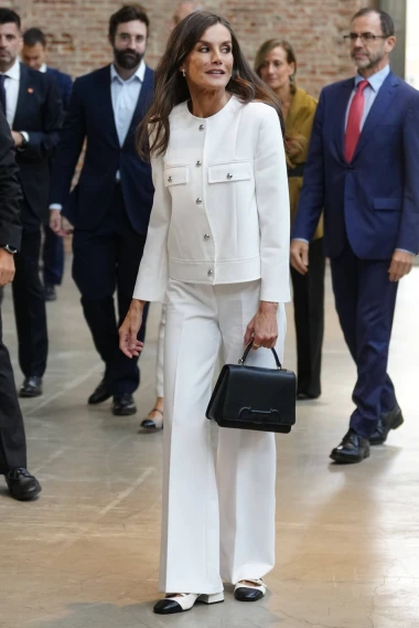 Kraljica Letizia ne griješi: Odabrala je sandale francuskog brenda koji obožavaju i Hrvatice
