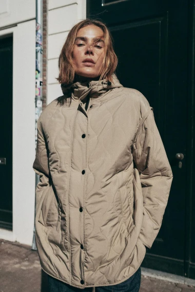Kišne jakne i kabanice nikad nisu bile tako stylish: Trendi modeli za jesen