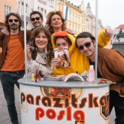 Nina Violić pretvorila Trg bana Jelačića u pozornicu – najavila komediju 'Parazitska posla'